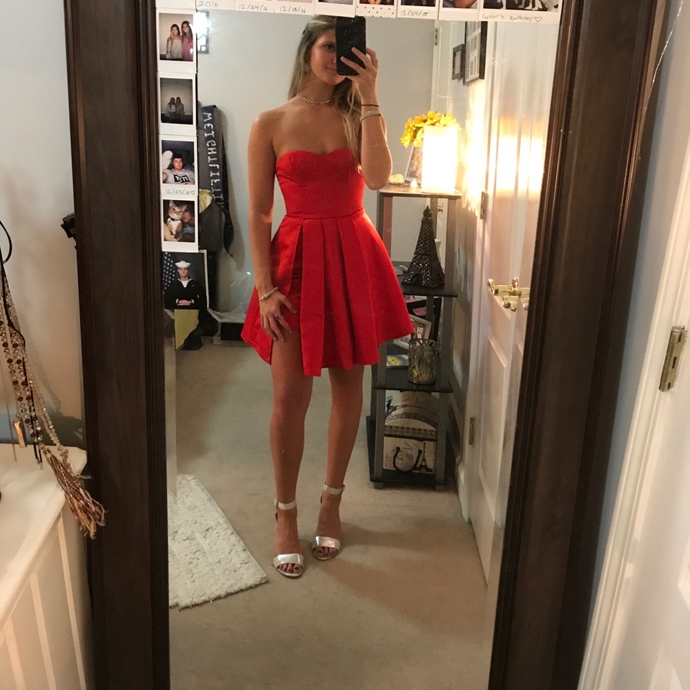 Short red prom/homecoming dress